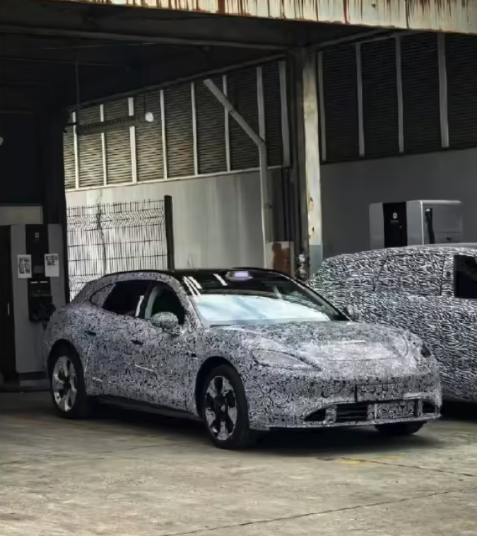 鸿蒙智行尚界Z7正式官宣 高端猎装轿跑来袭 配激光雷达颜值拉满